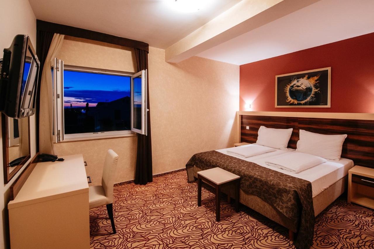 Hotel Terra Novalja Kültér fotó