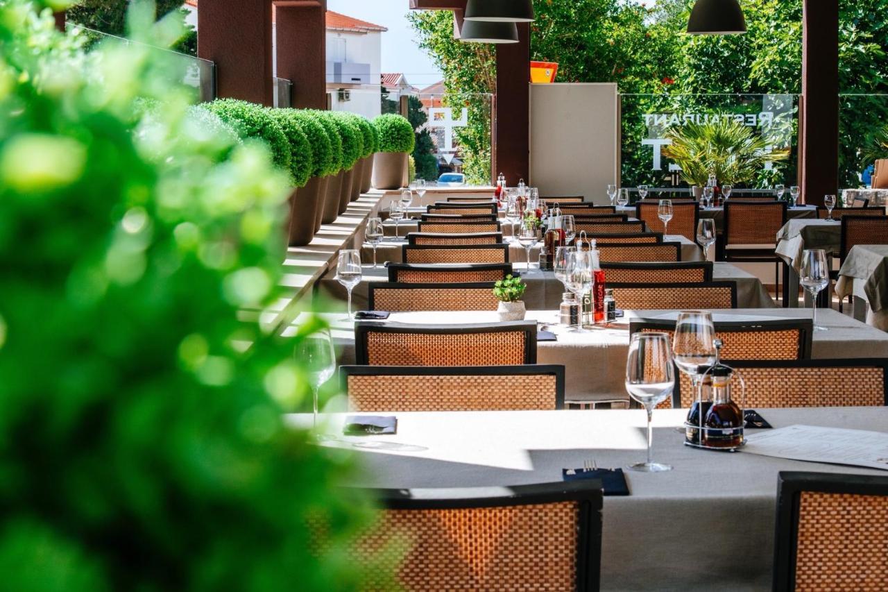Hotel Terra Novalja Kültér fotó
